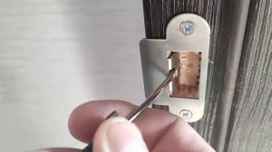 если межкомнатная дверь плотно не закрывается!