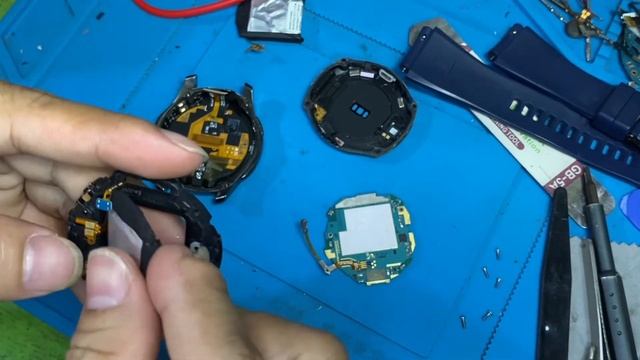 How to replace battery samsung gear S3 frontier смотреть онлайн