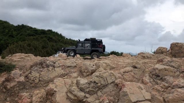 Traxxas TRX-4 Defender rock crawling смотреть онлайн