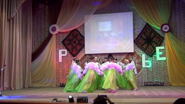 танец "Девка по саду ходила " старшая группа народного ансамбля танца " Орхидея" смотреть онлайн