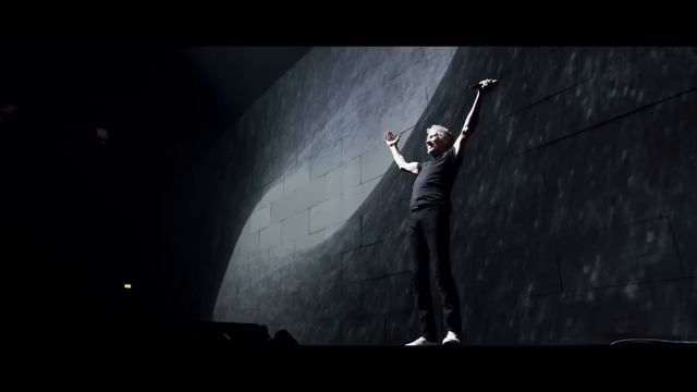 Roger Waters - David Gilmour - Comfortably Numb - Live O2 Arena - The Wall (2011) смотреть онлайн
