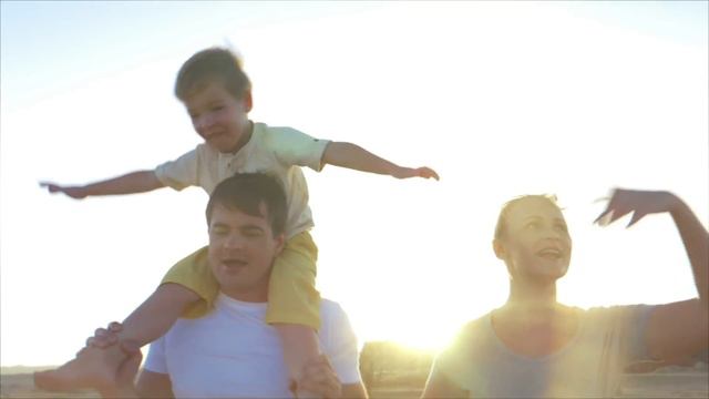 Как ЛЮБОВЬ родителей ТРАВМИРУЕТ ребенка | Ну и Бред / #нуибред #ниб смотреть онлайн