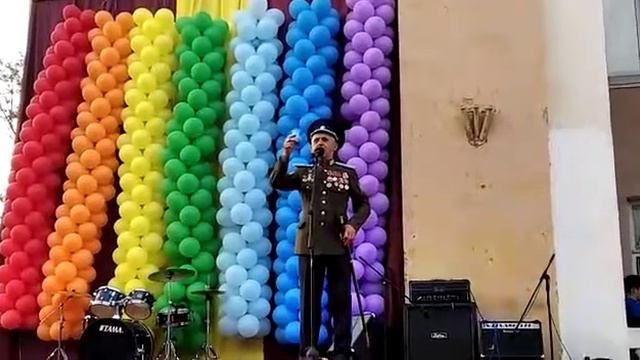 Поёт Столяров Александр Петрович смотреть онлайн