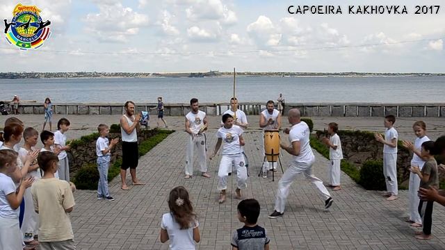 КАПОЭЙРА. Уличная рода. Каховка -‘๑’- CAPOEIRA EP. Roda de rua. Kakhovka - 2017 смотреть онлайн