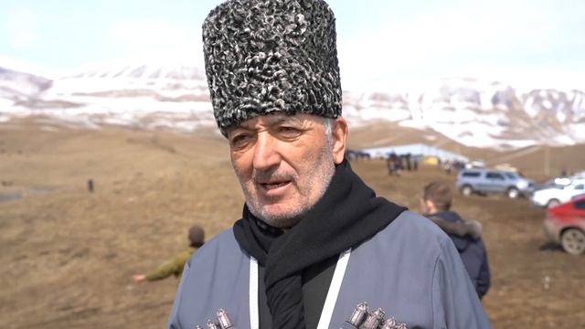 Конный переход, посвященный столетию КЧР (01.04.2022) смотреть онлайн
