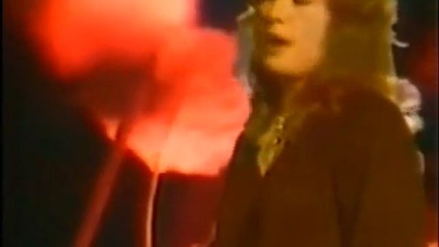 Алла Пугачева "И кто виноват" смотреть онлайн