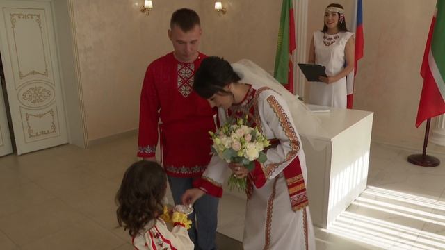 В Нурлате состоялась очередная этно-свадьба смотреть онлайн