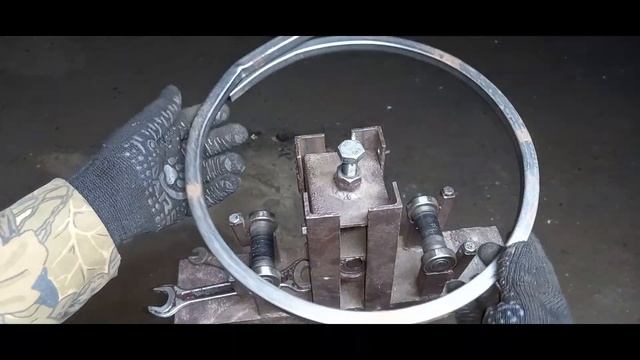 Барные стулья из профтрубы А Вам слабо посмотреть видео от начала и до конца? смотреть онлайн