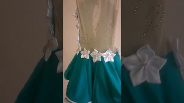 Платье на выпускной в саду смотреть онлайн