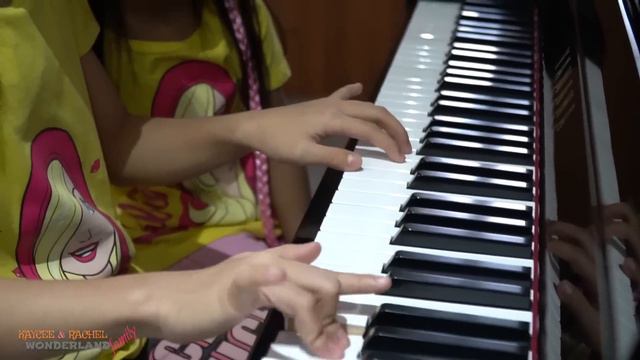 FUN THINGS TO DO on a RAINY DAY with Kaycee & Rachel смотреть онлайн