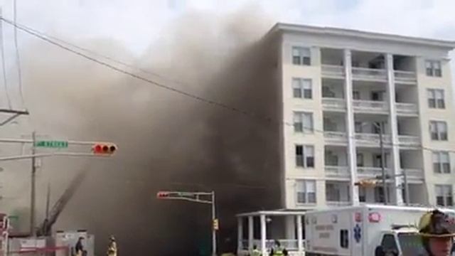 Bellevue Hotel in Ocean City, NJ, catches on fire смотреть онлайн