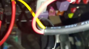 Как правильно подключить регистратор через блок питания на три провода от блока предохранителей.