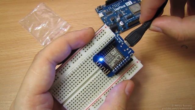 WeMos D1 Mini, отладочная плата на ESP8266 смотреть онлайн
