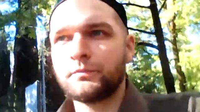 Укусила собака и сильно обгорел на солнце. смотреть онлайн