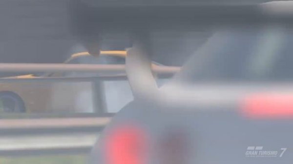 ニスモ 400R 異次元のGT-Rがドリフトでレースを戦う超映像