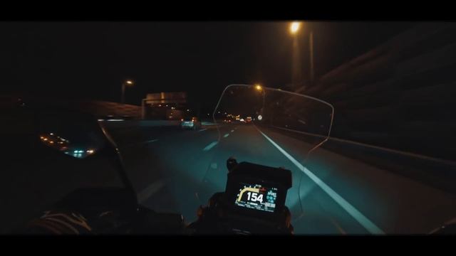 Honda X-ADV 750 Full Akrapovic Exhaust | Hitting 199 km/h Top Speed смотреть онлайн