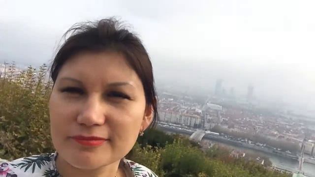 Лион второй по величине после Парижа смотреть онлайн