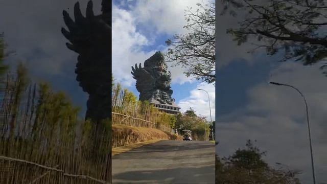 Garuda Vishnu Kencana. Largest statue at Nusa Dua, Bali. смотреть онлайн