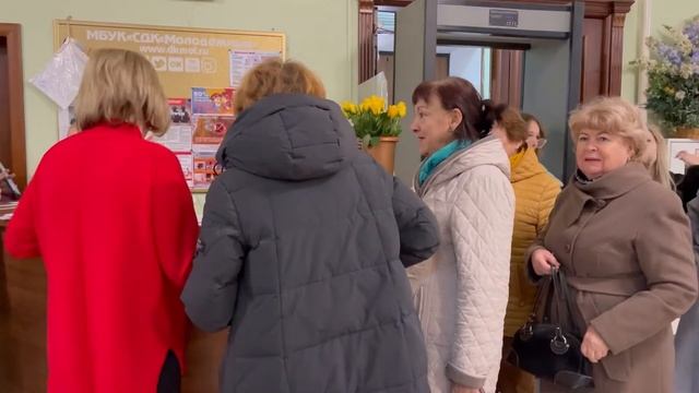 Виктория Пизан - Репортаж - Спектакль "Люди-Люби" - Высшая Школа Останкино 30.10.2022 СДК Молодёжны смотреть онлайн