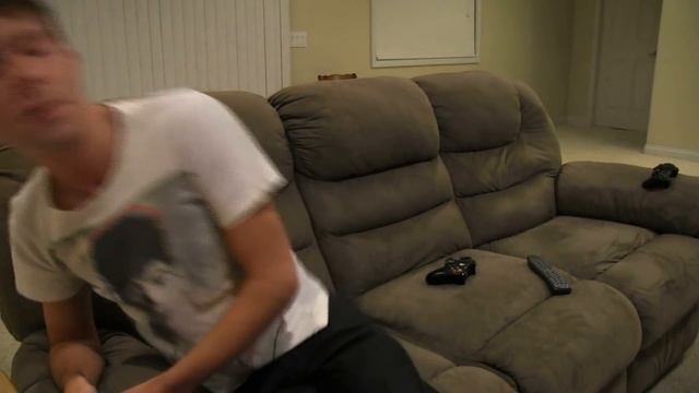 The Bunny Game Movie Review (UW+R) смотреть онлайн