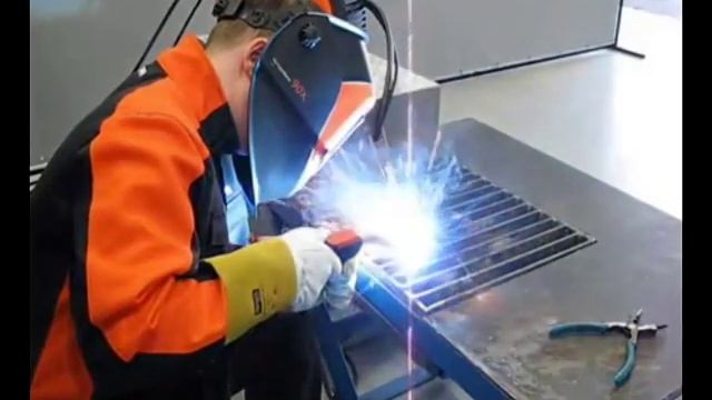 MinarcMig Evo 200 смотреть онлайн