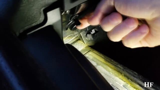 Мощный светодиодный прожектор на автомобиле ВНЕДОРОЖНИК BMW X5 E53 смотреть онлайн