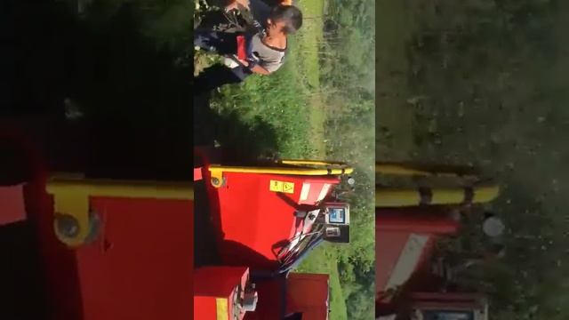 Работа дробилки / измельчитель/ мульчер Scorpion 250SDT смотреть онлайн