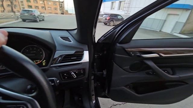 Обзор BMW X1 XDrive 20i XLine правый руль из Японии смотреть онлайн