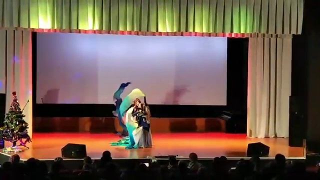 ТАНЕЦ с Вейлами. ДК Арабат г.Щелкино #bellydance #NelyAkim #Crimea смотреть онлайн