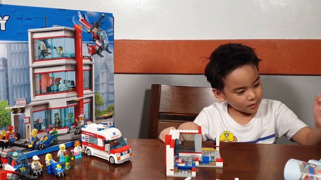 LEGO® City Hospital UNBOXING Speed Build - It took 7 MONTHS to PUBLISH THIS!!! смотреть онлайн