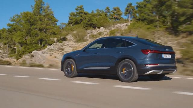 Audi e-tron Sportback – electric goes Sportback смотреть онлайн