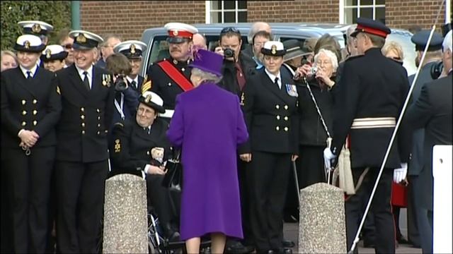 The Duke of Edinburgh: The Faux Pas Prince смотреть онлайн