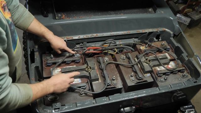 2010+ Club Car Precedent, 48 Volt - Not Moving or Charging, Clean up Wires смотреть онлайн