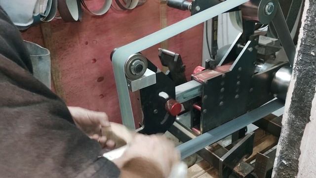 ???Como Fazer Cabo Para Faca, Como Fazer Cabo Para Faca De Forma Fácil Com Lixadeira De Cinta смотреть онлайн
