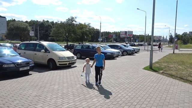 София у ВРАЧА. БРАТ ЛЕЧИТ СОФИЙКУ. СОФУНЬЯ ШАЛУНЬЯ смотреть онлайн