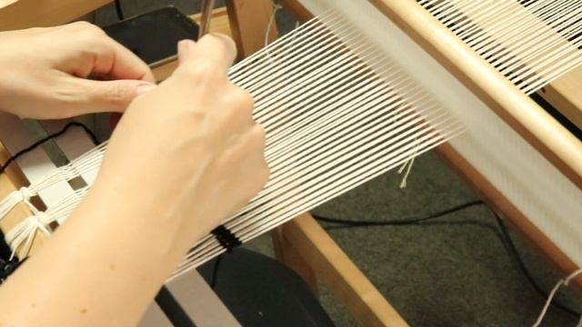 Van Gogh inspired freestyle tapestry on a rigid heddle loom, part 1 смотреть онлайн