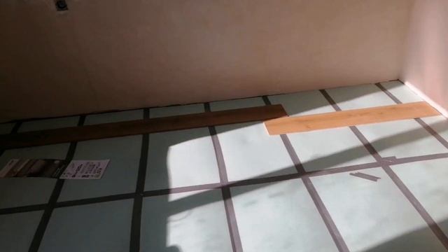 Укладка ламината. Подготовительные работы. Какой скотч использовать для подложки смотреть онлайн