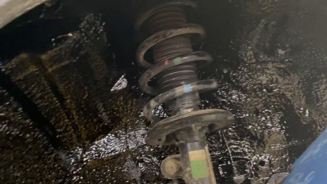 А как вам такая защита от шума резины? Зашумили с внешней стороны колёсные арки и локеры HAVAL F7. смотреть онлайн