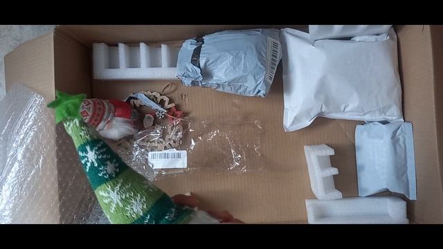 Прикольные Рождественские игрушки с aliexpress 2024 смотреть онлайн