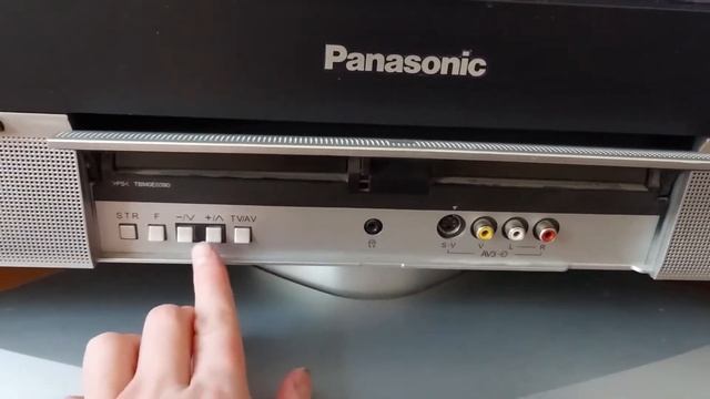 Телевизор Panasonic Viera TX-32LX50P