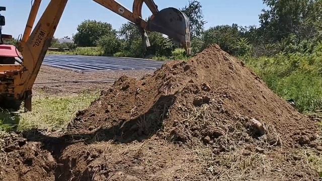 Копаем бассейн для полива, часть1! смотреть онлайн