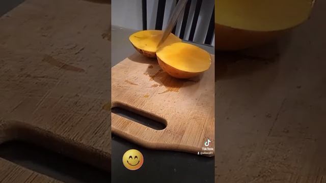 Как разделать манго за 1 минуту!!! Easy mango!!!?#манго #еда смотреть онлайн