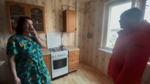 Люди свалки, как живётся в квартире? Отчёт за 3 дня. Витёк мусорщик