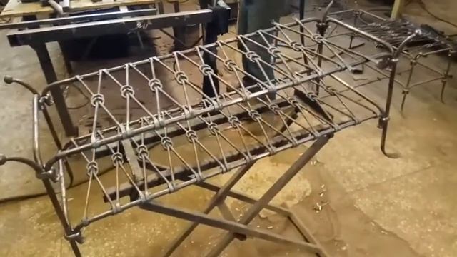 Кованая банкетка в прихожую "Морской узел" смотреть онлайн