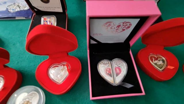 Необыкновенные монеты мира из коллекции Владимира Фатьянова. Серебро, жемчуг интересные формы монет смотреть онлайн