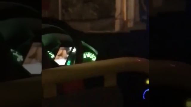 водитель автобуса смотрит порнуху за рулем смотреть онлайн