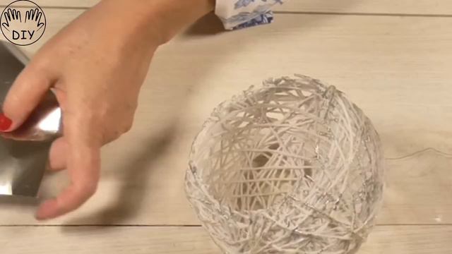 2 IDEAS DECORACION NAVIDEÑA / BOLAS DE HILO CON GLOBOS смотреть онлайн