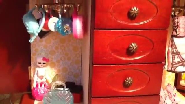 Хранение вещей Monster High смотреть онлайн