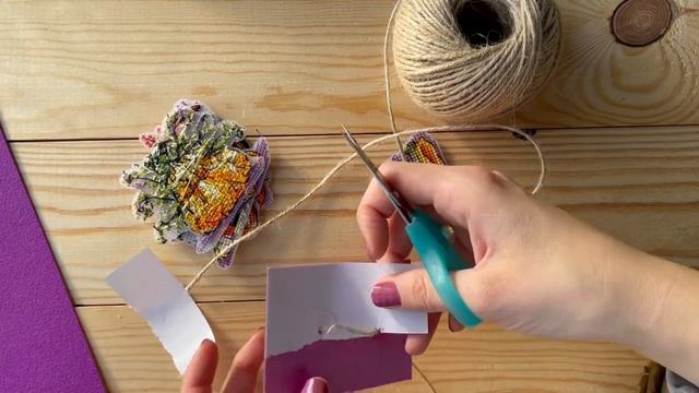 ОФОРМЛЕНИЕ ВЫШИВКИ НА ПЛАСТИКЕ. КУДА ПРИМЕНИТЬ ВЫШИВКУ НА ПЛАСТИКЕ? ЗАЧЕМ ВЫШИВАТЬ ЭТУ МЕЛОЧЬ? смотреть онлайн