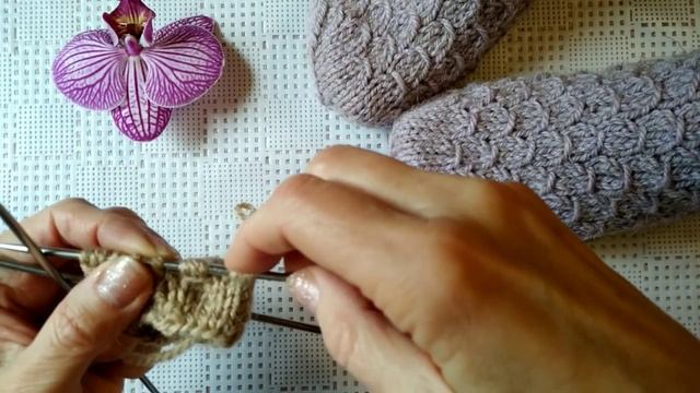 Красивый и простой узор для носочков и не только_узор спицами в вашу копилку смотреть онлайн